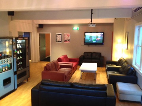 Ritz Backpackers - New Castle Holiday 1