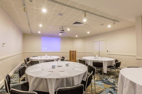 Ramada Hotel Hope Harbour - New Castle Holiday 5