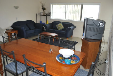 Maroochy Sands Holiday Units - New Castle Holiday 2