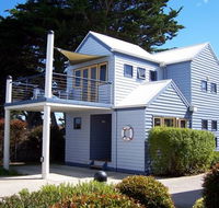 Rayville Boat Houses - New Castle Holiday