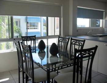 Estoril On Moffat Holiday Apartments - New Castle Holiday 9