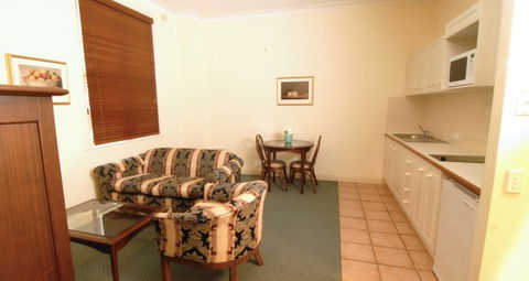 Rothbury On Ann Heritage Apartment Hotel - New Castle Holiday 1