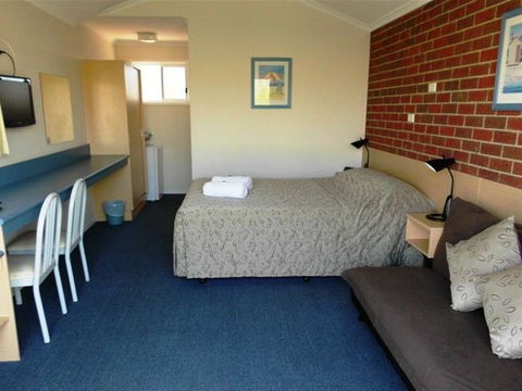 Merimbula Gardens Motel - New Castle Holiday 0
