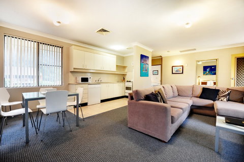 Absolute Beachfront Smugglers On The Beach - New Castle Holiday 5