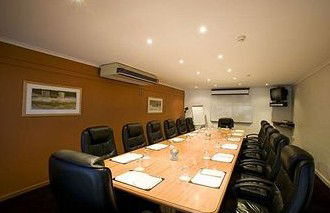 Alice Springs Resort - New Castle Holiday 1