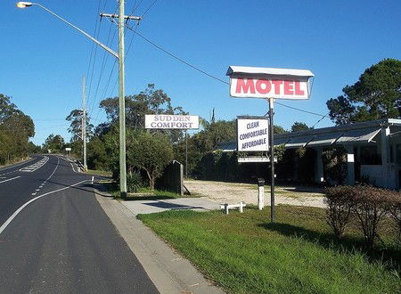 Sudden Comfort Motel - New Castle Holiday 0