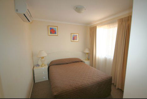 Chinchilla Palms Motor Inn - New Castle Holiday 4