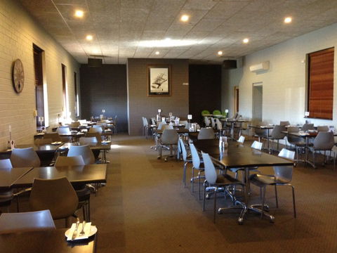 Port Victoria Hotel Motel - New Castle Holiday 2