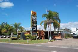 Queens Beach Motor Hotel - New Castle Holiday 0