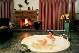 Black Range VIC New Castle Holiday