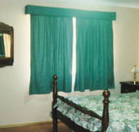 Oxley Farm - New Castle Holiday