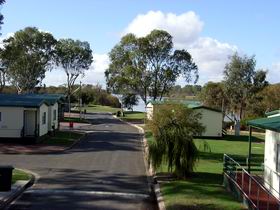 Mannum Caravan Park Cabins - New Castle Holiday 0
