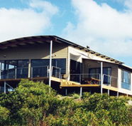 Saar Beach House - New Castle Holiday