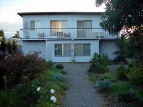 Salty Grape Beach House - New Castle Holiday 0