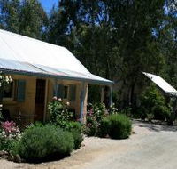 Riesling Trail Cottages - New Castle Holiday