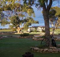 Coodlie Park Farm Retreat - New Castle Holiday