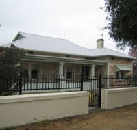 Naracoorte Cottages - MacDonnell House - New Castle Holiday
