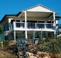 Top Deck Cliff House - New Castle Holiday