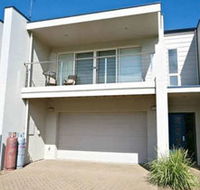 Nautilus at Port Elliot - New Castle Holiday