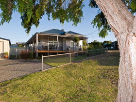 Serenity Holiday House - New Castle Holiday 0