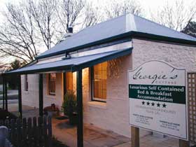 Georgie's Cottage - New Castle Holiday 0