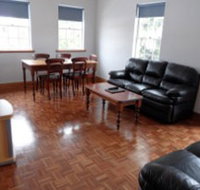 Lakeman Apartment - New Castle Holiday