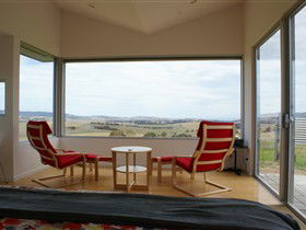 Lush Pastures - New Castle Holiday 0
