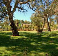 Jacobs Creek Retreat at Moorooroo Park - New Castle Holiday