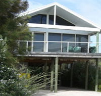 Sheoak Holiday Home - New Castle Holiday