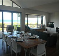 Cassini Beach House - New Castle Holiday
