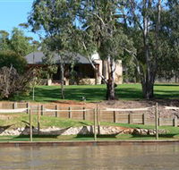 Roonka Riverfront Cottages - New Castle Holiday