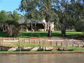 Roonka Riverfront Cottages - New Castle Holiday 0