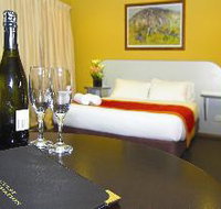 Victoria Hotel - Strathalbyn - New Castle Holiday