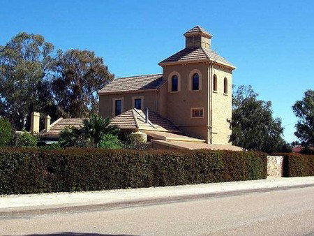 Laura Brewery Bed And Breakfast - New Castle Holiday 1