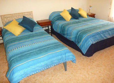 Oaklands Beach House - New Castle Holiday 3