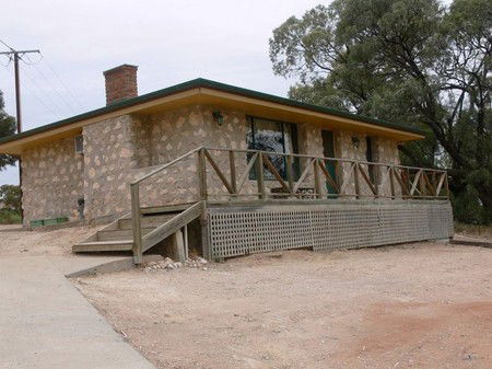 Roonka Riverfront Cottages - New Castle Holiday 2