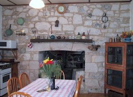 Mt Dutton Bay Woolshed Heritage Cottage - New Castle Holiday 1