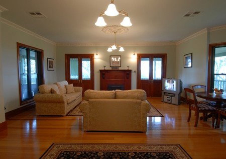 Lindsay House - New Castle Holiday 3