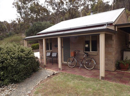Riesling Trail Cottages - New Castle Holiday 1