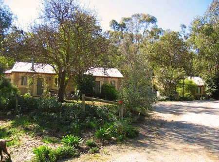 Riesling Trail Cottages - New Castle Holiday 3