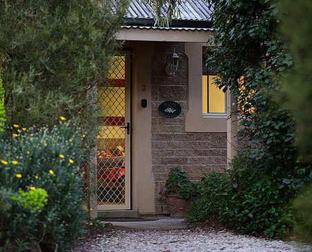 Riesling Trail Cottages - New Castle Holiday 5