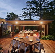 Barefoot at Broken Head - New Castle Holiday