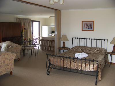 Anchorage At Victor Harbor Seafront Hotel - New Castle Holiday 2