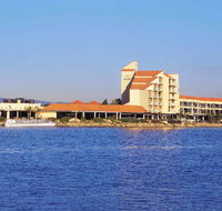 The Lakes Resort Hotel - New Castle Holiday