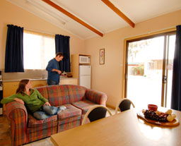 Victor Harbor Holiday And Cabin Park - New Castle Holiday 1