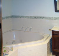 McLaren Ridge 1 - McLaren Ridge Log Cabins - New Castle Holiday