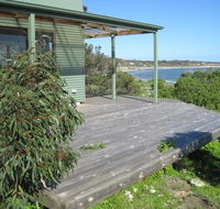 Wallaby Beach House - New Castle Holiday