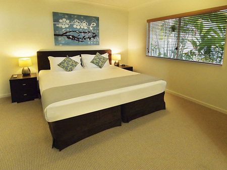 Oaks Lagoons - New Castle Holiday 1