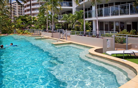 Vision Cairns Esplanade - New Castle Holiday 3