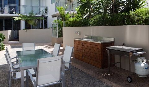 Vision Cairns Esplanade - New Castle Holiday 5